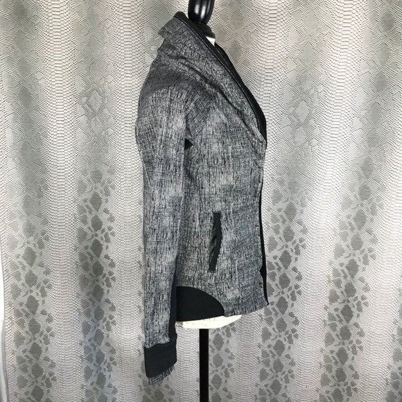 Lululemon heather grey button up thick sweater - Picture 3 of 8